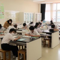 授業の様子　２年２組