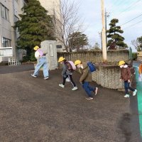 幸久小学校最後の授業日です！元気に登校できましたね！