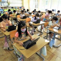 ６月１８日(金)　トピックス(タブレット・英語・音楽)