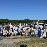 ６月２５日（土）　自警団の皆様　学校の土手の草刈り　ありがとうございました