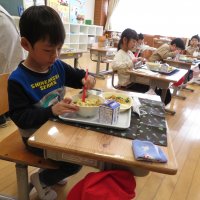 給食、とってもおいしいね！