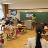 小学校の「読み聞かせ」がありました。