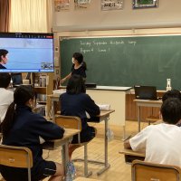 中学2年生　英語の遠隔授業を行いました。