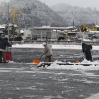 雪かきをしました。