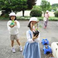 2年　生活科　野菜の苗をうえたよ　