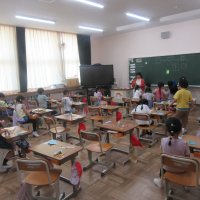 １、２年生の授業（6/11）の様子です