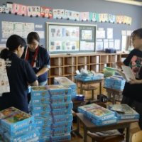 職員作業で、校内の整理整頓