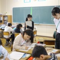 ４・６年生　教育実習生研究授業