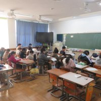３、4年生の授業（12/9）の様子です