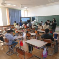 ４、５、６年生の授業（12/23）の様子です