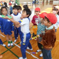 1年生と２年生、おもちゃパーティーの様子です。