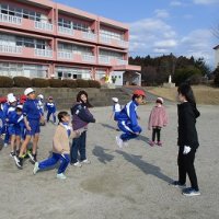 長縄の練習をがんばっています