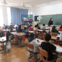 ３、4年生の授業（2/6）の様子です
