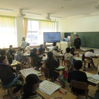 ５、６年生の授業（2/13）の様子です