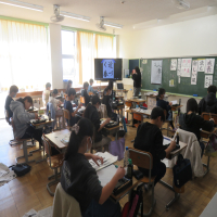 ５、６年生の授業（2/21）の様子です