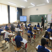 １、２年生の授業（2/25）の様子です