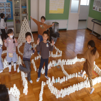 １年生　図工の活動の様子です！