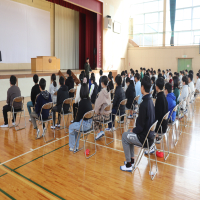 ６年生　卒業式の練習が始まりました！