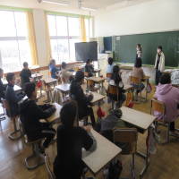 ５、６年生の授業（3/17）の様子です