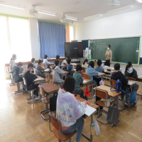 ４、５、６年生の授業（3/18）の様子です
