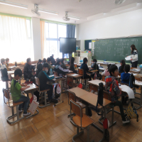 ３、４年生の授業（3/21）の様子です
