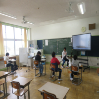 にこにこ学級、のびのび学級（4/10）の様子です