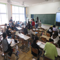 ５、６年生の授業（4/10）の様子です