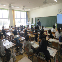 ５、６年生の授業（4/17）の様子です