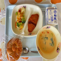 給食の様子です