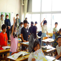 ４年生　社会科の学習の様子です。