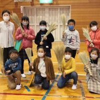 私の河合ほうきが完成しました～！～３年総合的な学習の時間～