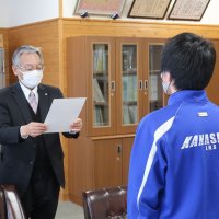 校長賞を授与しました