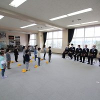 自分の命は自分で守ろうね！　～１，２年交通安全教室～