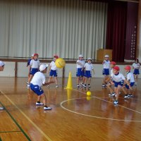4年生　学年体育で盛り上がりました！