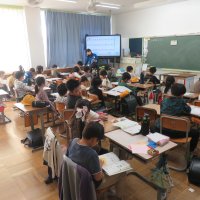 ３、4年生の授業（11/7）の様子です