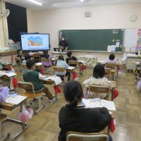 １、２年生の授業（11/18）の様子です