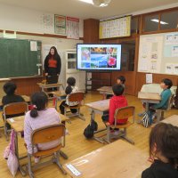 小学校1年生「えいごであそぼう」
