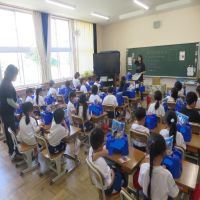 １、２年生の授業（5/7）の様子です