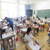 ３、4年生の授業（5/13）の様子です