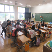 ３、4年生の授業（5/19）の様子です