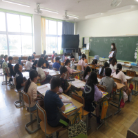 ３、4年生の授業（6/2）の様子です