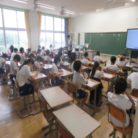 ５、６年生の授業（6/11）の様子です