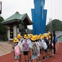 ３年生　校外学習（市内巡り）③