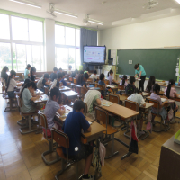 ３、4年生の授業（6/19）の様子です